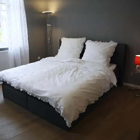 Appartement In Mit Garten By Interhome *